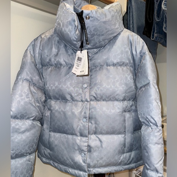 100% AUTHENTIC COACH WOMENS PUFFER JACKET - Picture 1 of 6